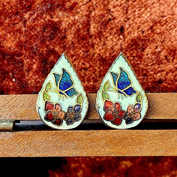 Vintage enamel gold butterfly earrings - Picture 2 of 4